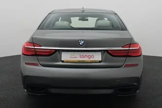 BMW 750, 4.4, 330 kW, petrol, automatic, four-wheel drive
