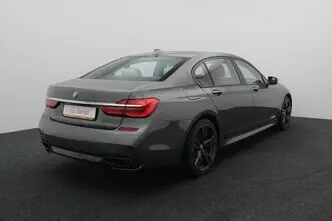 BMW 750, 4.4, 330 kW, petrol, automatic, four-wheel drive