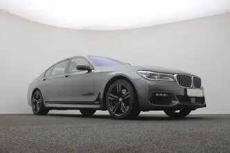 BMW 750, 4.4, 330 kW, petrol, automatic, four-wheel drive