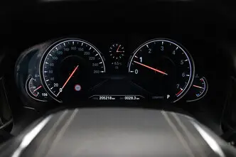 BMW 750, 4.4, 330 kW, petrol, automatic, four-wheel drive