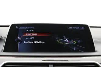 BMW 750, 4.4, 330 kW, petrol, automatic, four-wheel drive