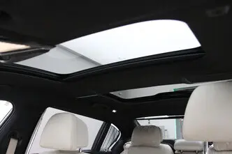 BMW 750, 4.4, 330 kW, petrol, automatic, four-wheel drive