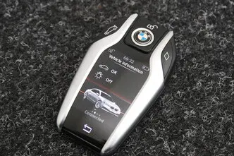 BMW 750, 4.4, 330 kW, petrol, automatic, four-wheel drive