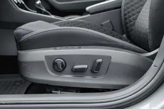 Škoda Superb, 2.0, 140 kW, bensiin, automaat