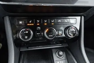 Škoda Superb, 2.0, 140 kW, bensiin, automaat