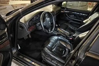 BMW 530, 2.9, 142 kW, diesel, automatic, rear-wheel drive