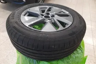 Peugeot 408, 1.2, 96 kW, benzinas, automatinė, priekiniai varomieji ratai