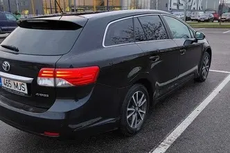 Toyota Avensis, 1.8, 108 kW, benzinas, automatinė, priekiniai varomieji ratai