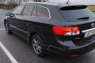 Toyota Avensis, 1.8, 108 kW, benzinas, automatinė, priekiniai varomieji ratai