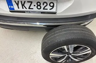 Peugeot 3008, 1.6, 133 kW, подключаемый гибрид, автомат, передний привод