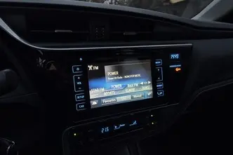 Toyota Auris, 1.6, 97 kW, bensiin, automaat, esivedu