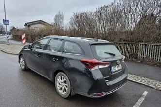 Toyota Auris, 1.6, 97 kW, bensiin, automaat, esivedu