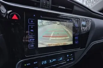 Toyota Auris, 1.6, 97 kW, bensiin, automaat, esivedu