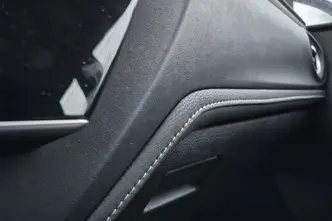 Toyota Auris, 1.6, 97 kW, bensiin, automaat, esivedu