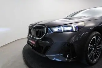 BMW 540, 210 kW, hübriid, automaat, nelikvedu