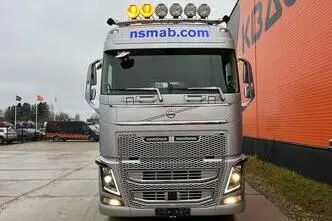 Volvo FH 16 650 8x4*4, 488 kW, dyzelinas, automatinė