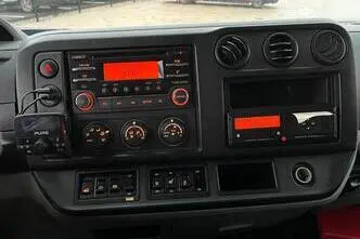 Renault D 7.5 4x2, 130 kW, dyzelinas, mechaninė