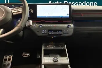 Hyundai Kona, 160 kW, электричество, автомат, передний привод