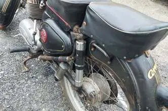 TWN Triumph Cornet, benzīns, manuālā, aizmugurējā piedziņa