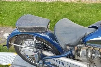 benzīns, manuālā, aizmugurējā piedziņa