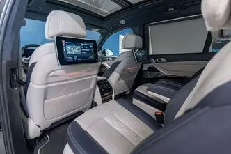 BMW X7, 3.0, 294 kW, diesel, automatic, four-wheel drive