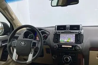 Toyota Land Cruiser, 2.8, 130 kW, diesel, automatic, four-wheel drive