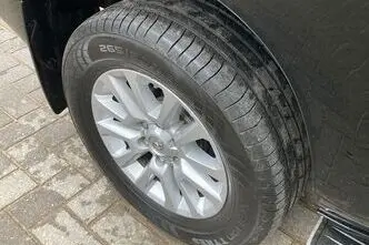 Toyota Land Cruiser, 2.8, 130 kW, diesel, automatic, four-wheel drive