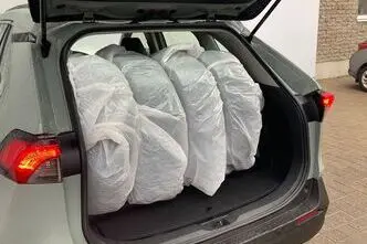 Toyota RAV4, 2.5, 131 kW, hybrid, automatic, front-wheel drive