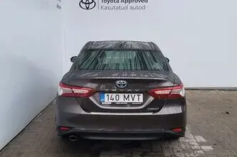 Toyota Camry, 2.5, 131 kW, hybrid, automatic, front-wheel drive
