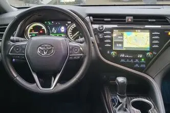 Toyota Camry, 2.5, 131 kW, hybrid, automatic, front-wheel drive