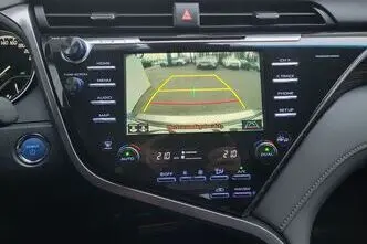 Toyota Camry, 2.5, 131 kW, hybrid, automatic, front-wheel drive