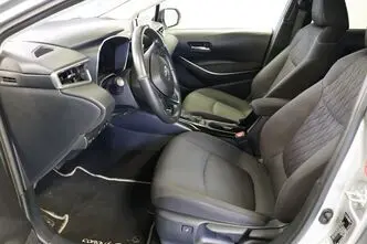 Toyota Corolla, 1.8, 72 kW, hybrid, automatic, front-wheel drive