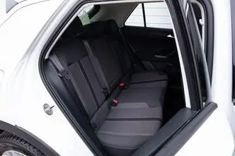 Volkswagen T-Roc, 2.0, 110 kW, дизель, автомат, передний привод