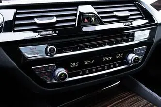 BMW 530, 2.0, 185 kW, подключаемый гибрид, автомат, задний привод