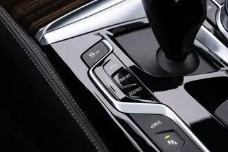 BMW 530, 2.0, 185 kW, подключаемый гибрид, автомат, задний привод