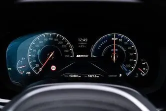 BMW 530, 2.0, 185 kW, подключаемый гибрид, автомат, задний привод