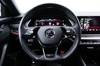 Škoda Octavia, 1.4, 180 kW, подключаемый гибрид, автомат, передний привод