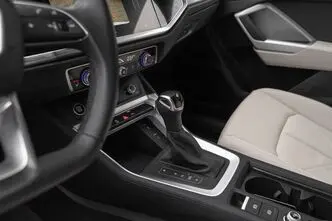 Audi Q3, 1.5, 110 kW, бензин, автомат, передний привод