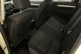 Toyota Hilux, 2.4, 110 kW, diisel, manuaal, nelikvedu