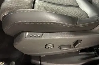 Peugeot 3008, 1.2, 96 kW, bensiin, automaat, esivedu