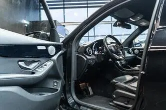 Mercedes-Benz GLC 220, 2.1, 125 kW, diesel, automatic, four-wheel drive