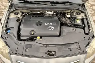 Toyota Avensis, 2.2, 110 kW, diesel, manual, front-wheel drive