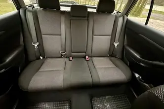 Toyota Avensis, 2.2, 110 kW, diesel, manual, front-wheel drive