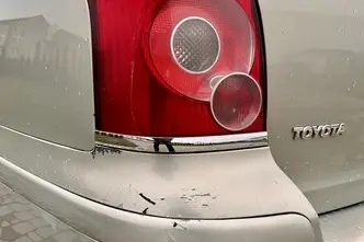 Toyota Avensis, 2.2, 110 kW, diesel, manual, front-wheel drive