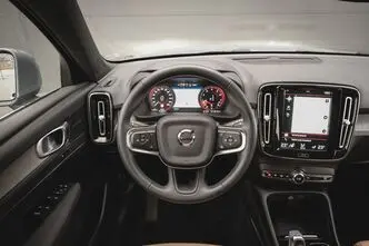 Volvo XC40, 2.0, 145 kW, hybrid, automatic, four-wheel drive