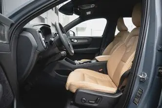 Volvo XC40, 2.0, 145 kW, hybrid, automatic, four-wheel drive