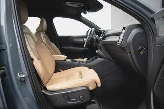 Volvo XC40, 2.0, 145 kW, hybrid, automatic, four-wheel drive