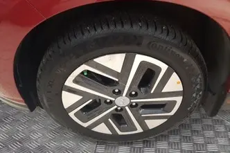 Hyundai Kona, 100 kW, electric, automatic, front-wheel drive