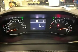 Peugeot 2008, 1.2, 96 kW, petrol, automatic, front-wheel drive