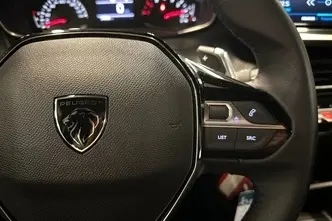 Peugeot 2008, 1.2, 96 kW, petrol, automatic, front-wheel drive